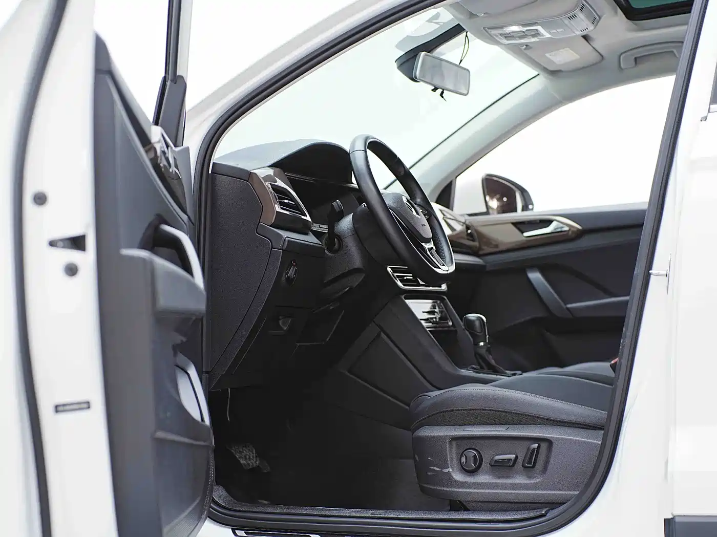 Volkswagen Tharu 2021 280TSI 2WD Luxury Plus фото 20