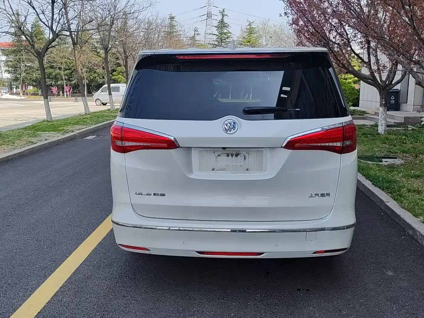 Buick GL8 2017 ES 28T Luxury China V фото 3