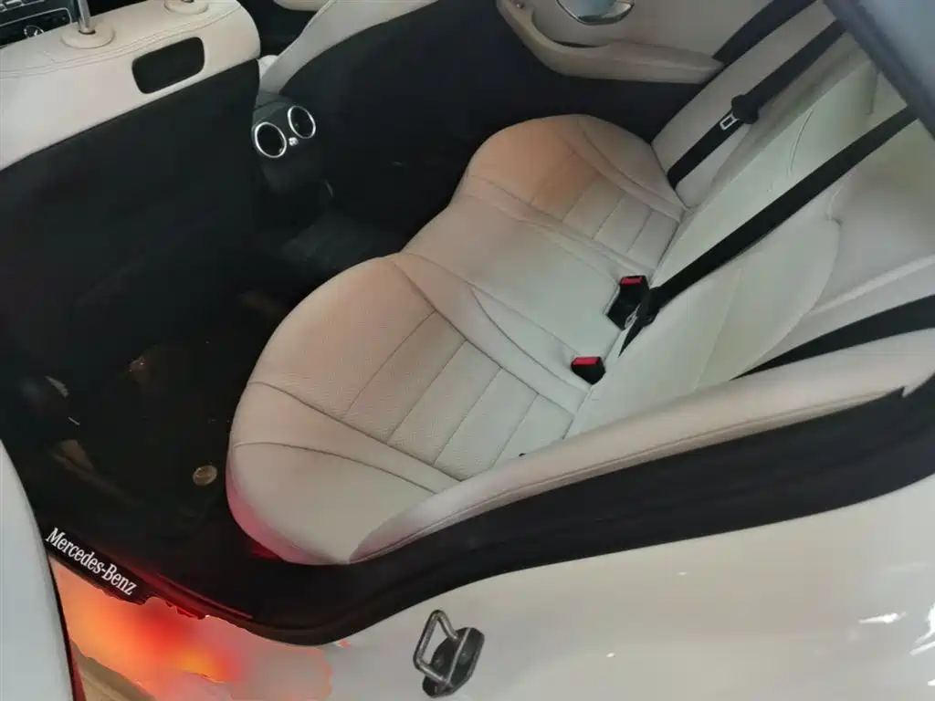 Mercedes-Benz C-Class 2018 C 200 L 4MATIC Sport Edition фото 17