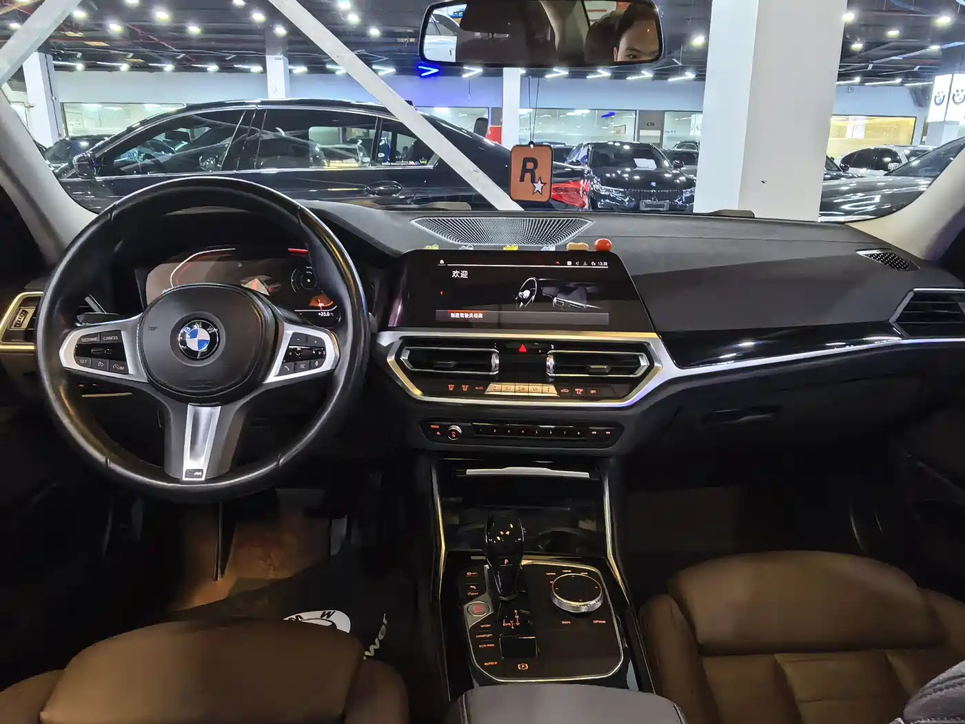 BMW 3 Series 2021 320Li M Sport Package фото 9