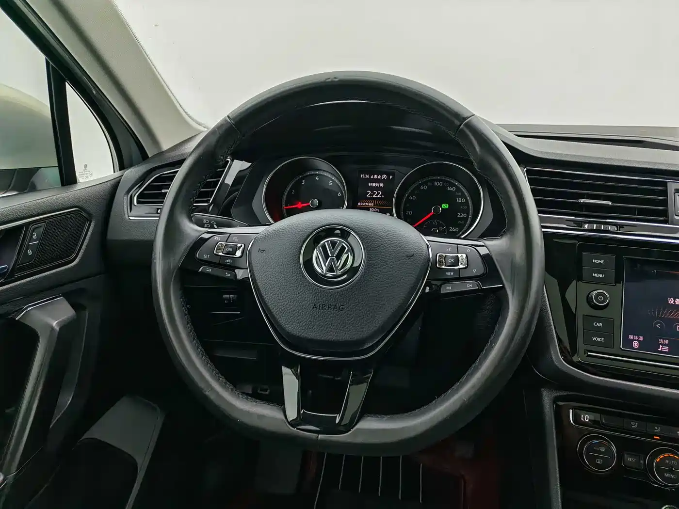 Volkswagen Tiguan L 2019 330TSI Automatic 2WD Panorama Comfort Edition China VI фото 39