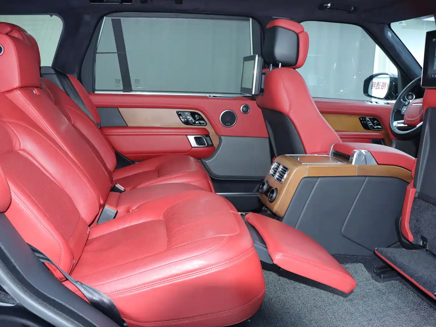 Land Rover Range Rover 2019 3.0 SC V6 Prestige Genesis Extended Edition фото 19