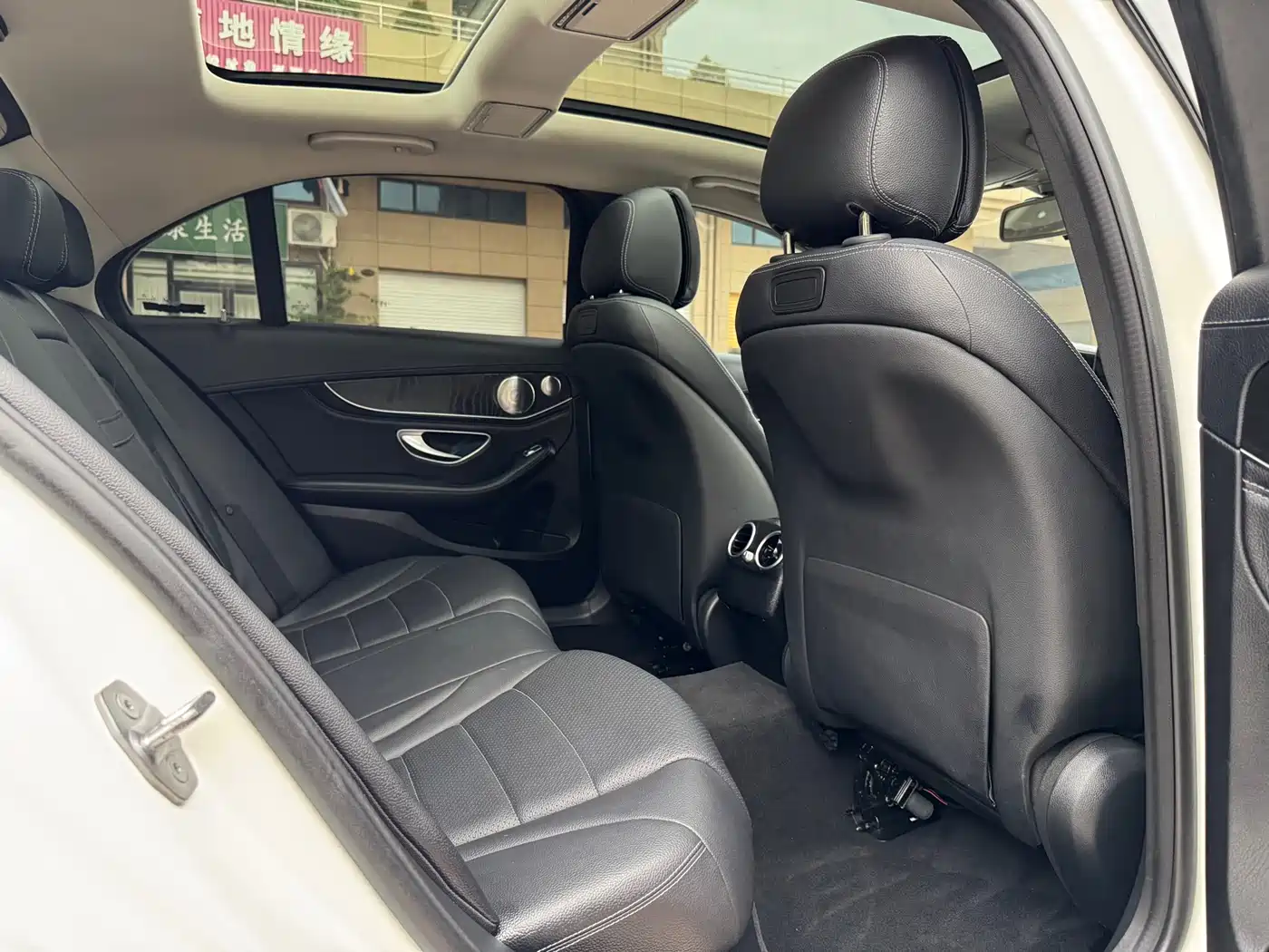 Mercedes-Benz C-Class 2016 C 200 L Sport фото 14