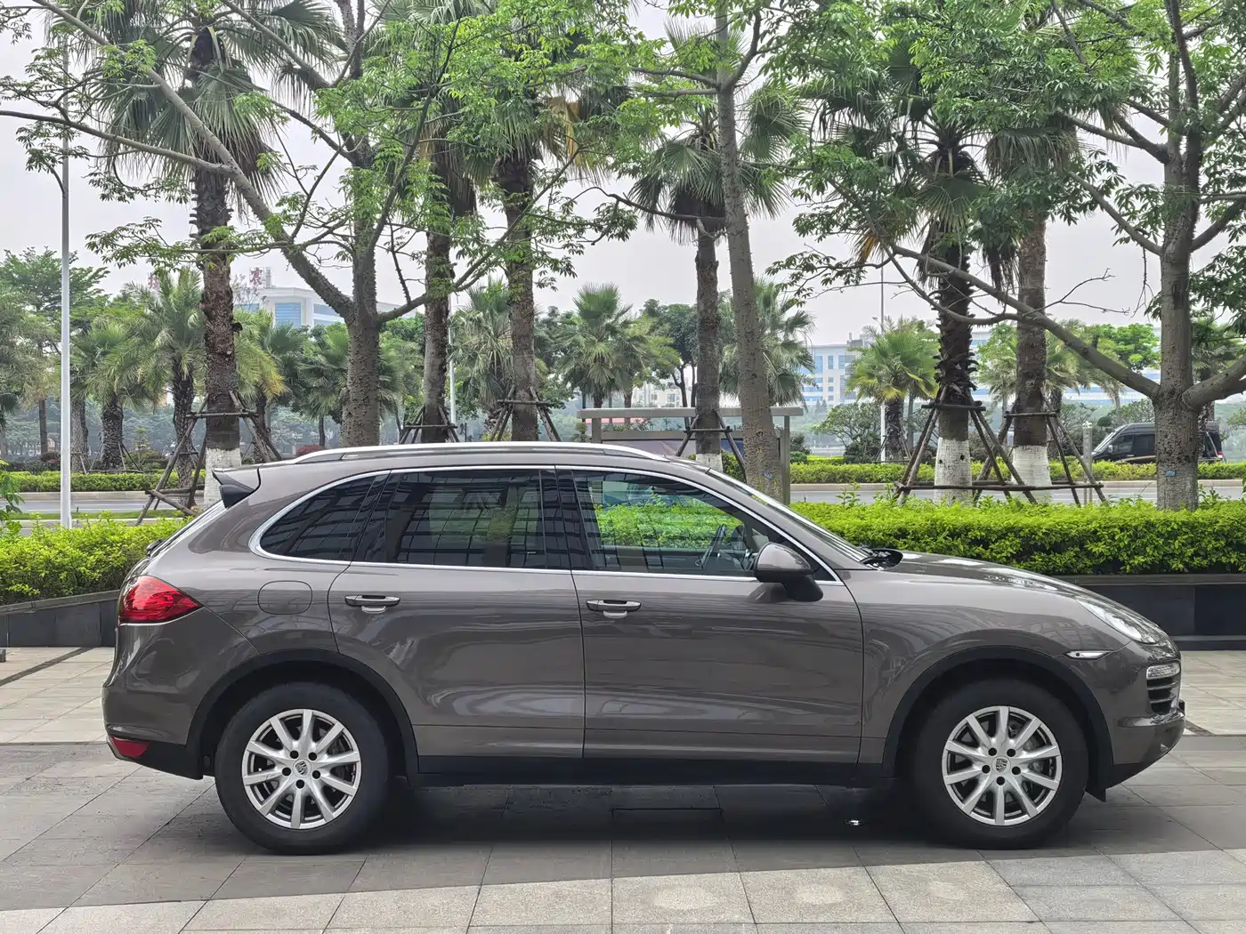 Porsche Cayenne 2011 Cayenne 3.0T фото 4
