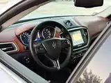 Photo 4 - Maserati Ghibli