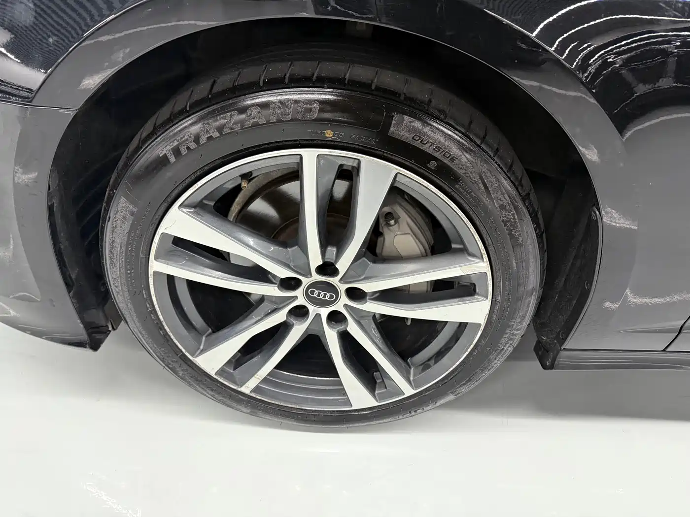 Audi A6L 2023 40 TFSI Luxury Dynamic фото 12