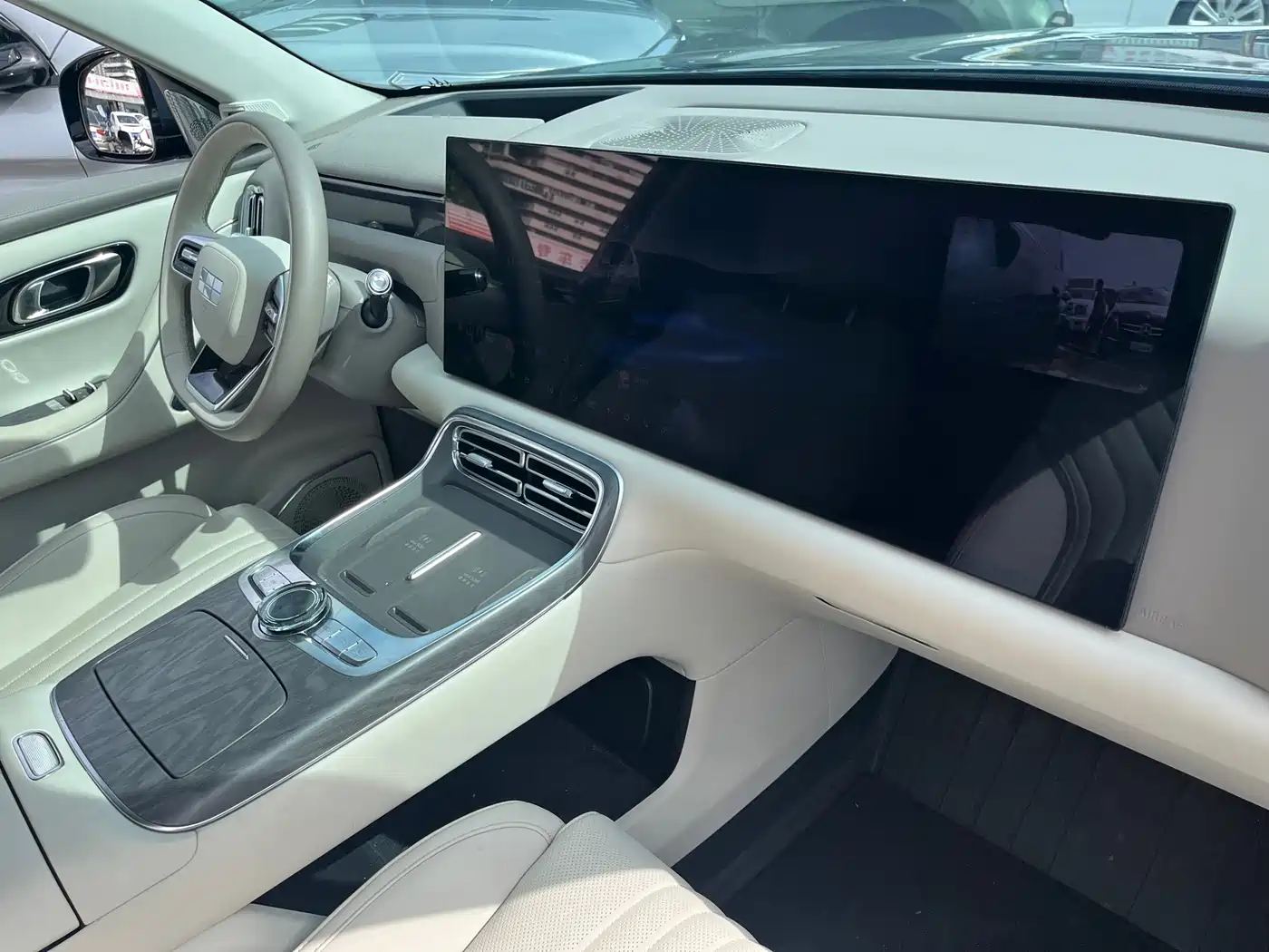 Фото 31 - Geely Galaxy Galaxy M9