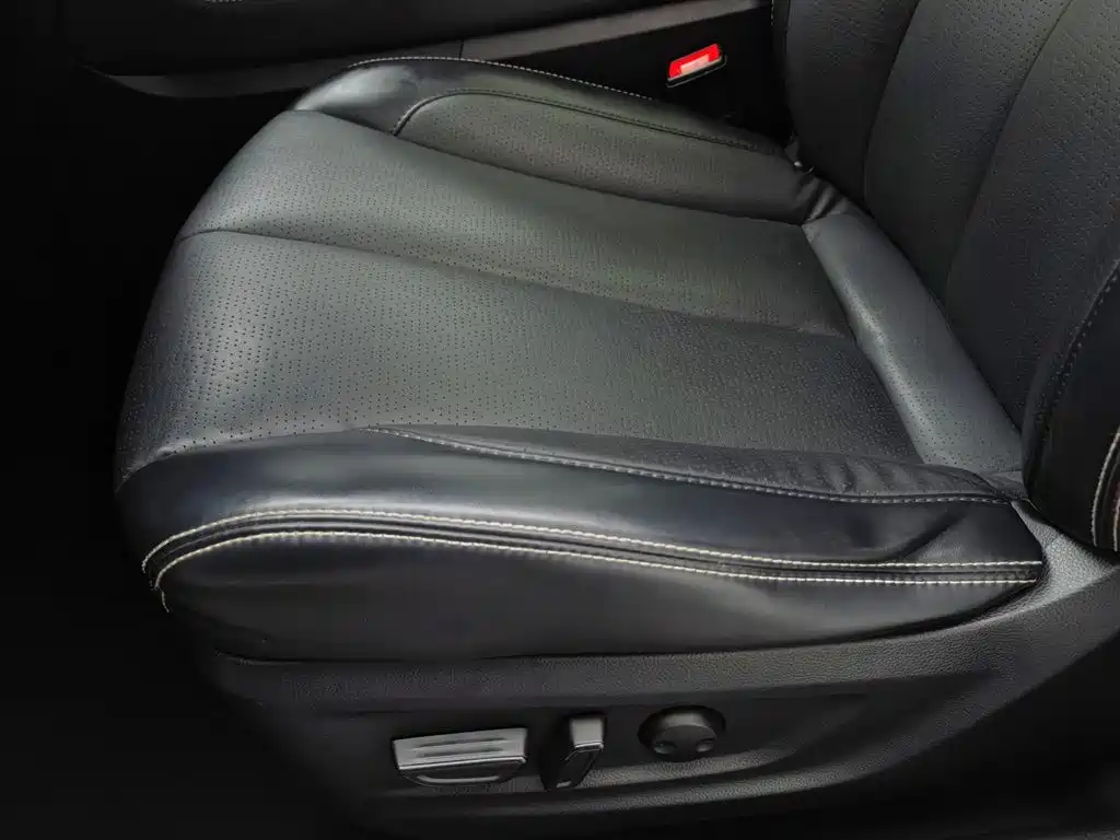 GAC Trumpchi Trumpchi GS5 2021 2021 Advanced 270T Tech Zhiling Edition