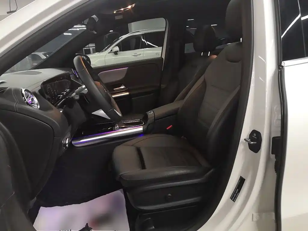 Mercedes-Benz GLA 2024 2024 GLA 200