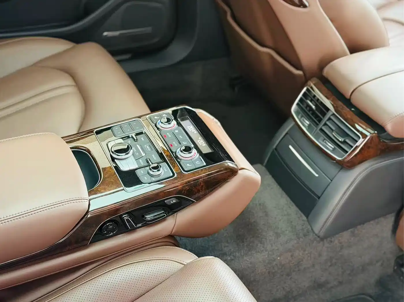 Audi A8 2016 A8L 45 TFSI quattro Luxury фото 4