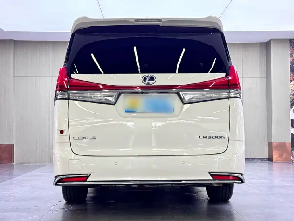 Lexus LM 2021 2020 300h 4-Seat Imperial Edition