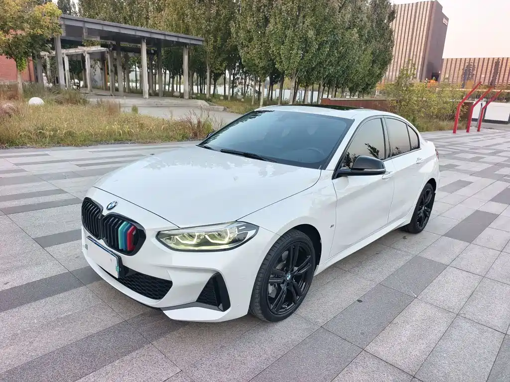 BMW 1 Series 2023 2023 125i M Sport Shadow Edition