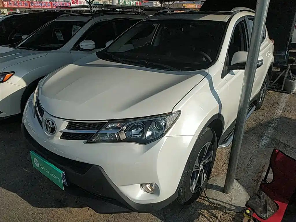 Toyota RAV4 Rongfang 2015 2.0L CVT 2WD Trend Edition