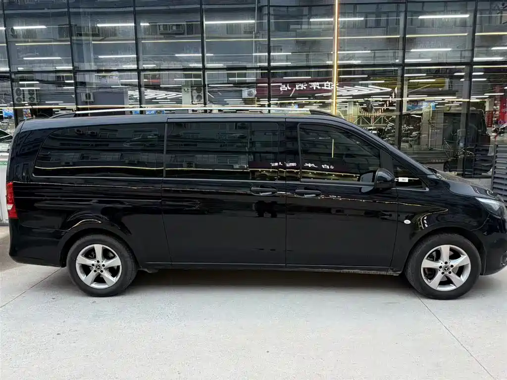 Mercedes-Benz Vito 2020 2.0T Business Edition (7-seater) фото 3