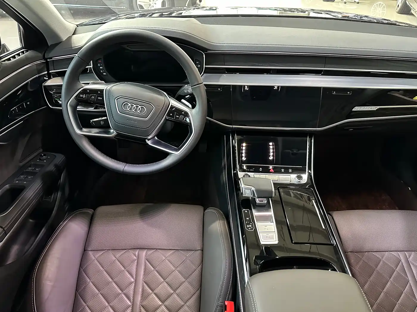 Audi A8 2025 A8L 50 TFSI quattro Exclusive Selection фото 17