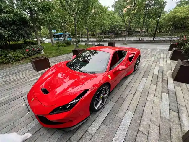 Ferrari F8 2019 Tributo 3.9T V8