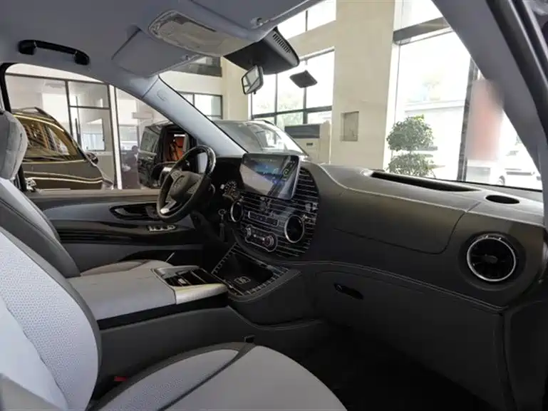 Mercedes-Benz Vito 2021 2.0T Business Edition 7-seater фото 20