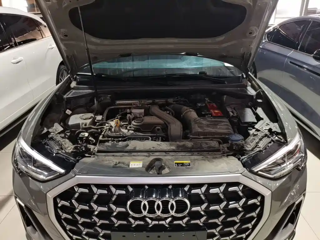 Audi Q3 2025 2024 35 TFSI Fashion Sport