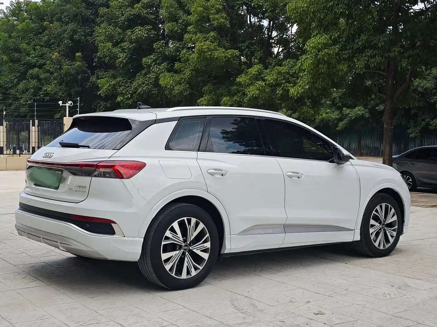 Audi Q4 e-tron 2023 2023 40 e-tron Pioneer Edition