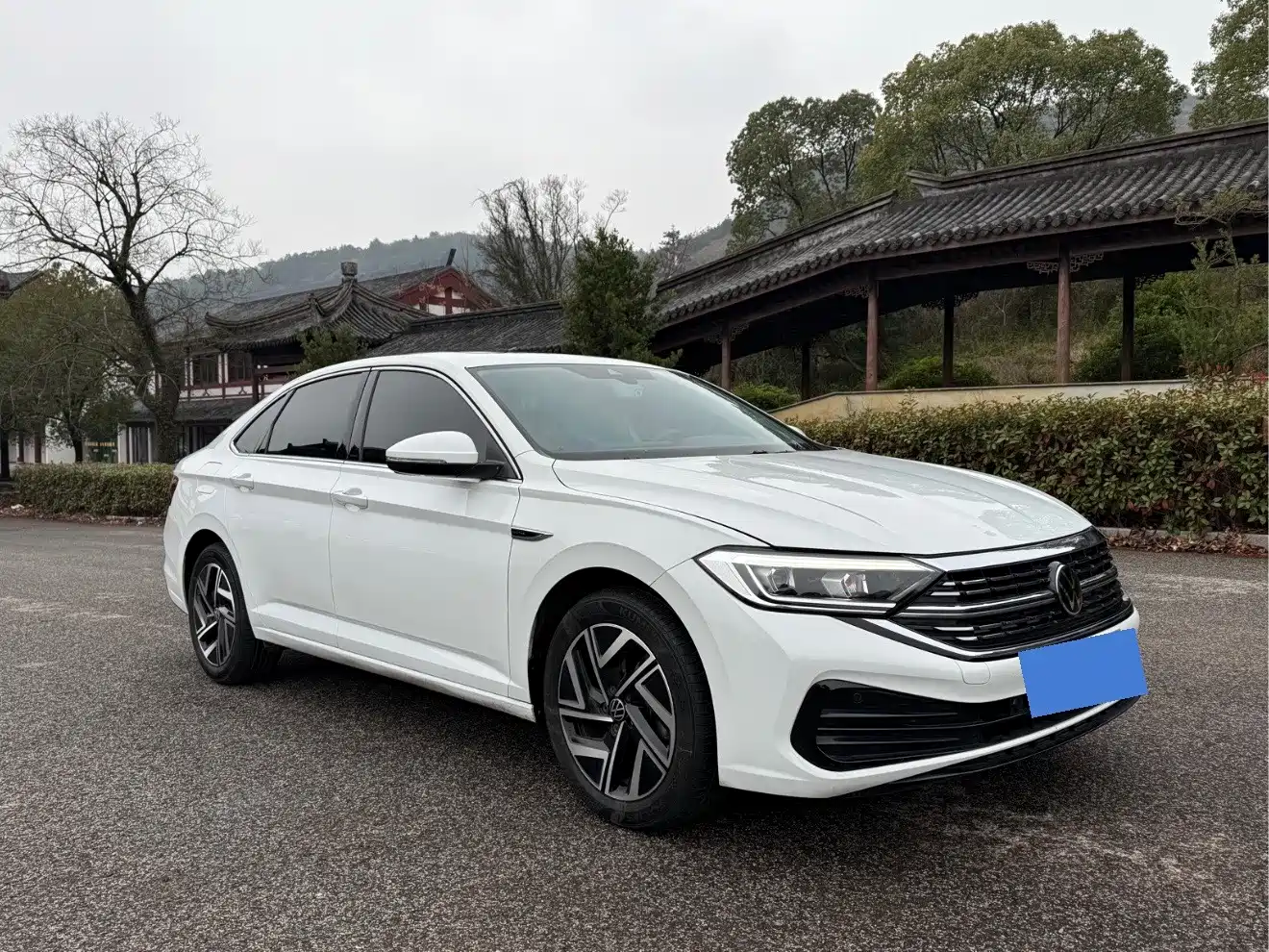 Volkswagen Sagitar 2023 300TSI DSG Surpassing Edition фото 2