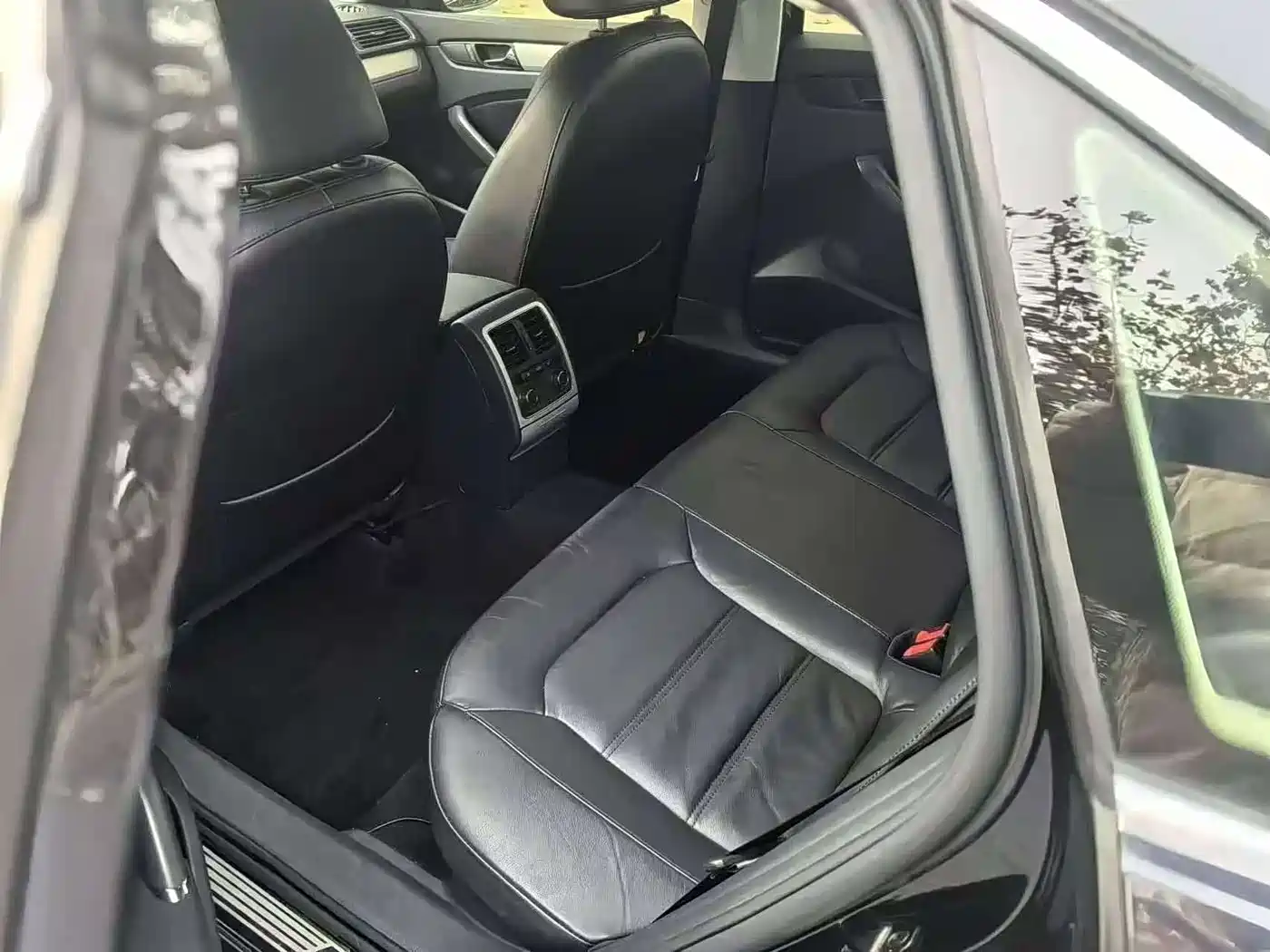 Volkswagen Passat 2013 1.8TSI DSG Zunrong фото 5