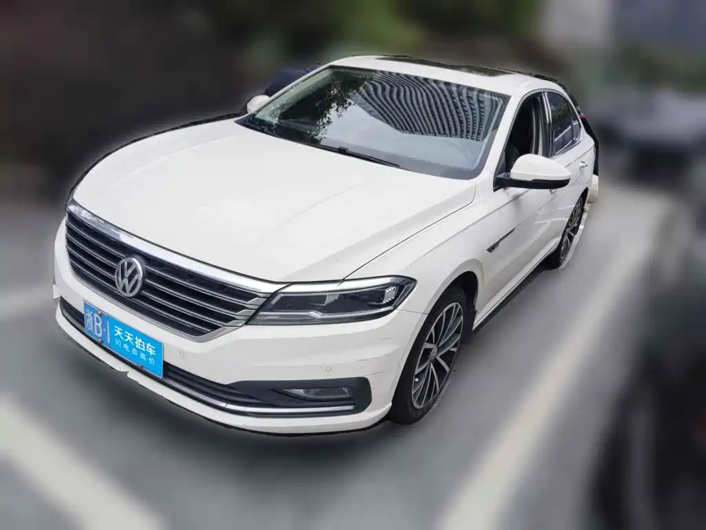 Фото 1 - Volkswagen Lavida