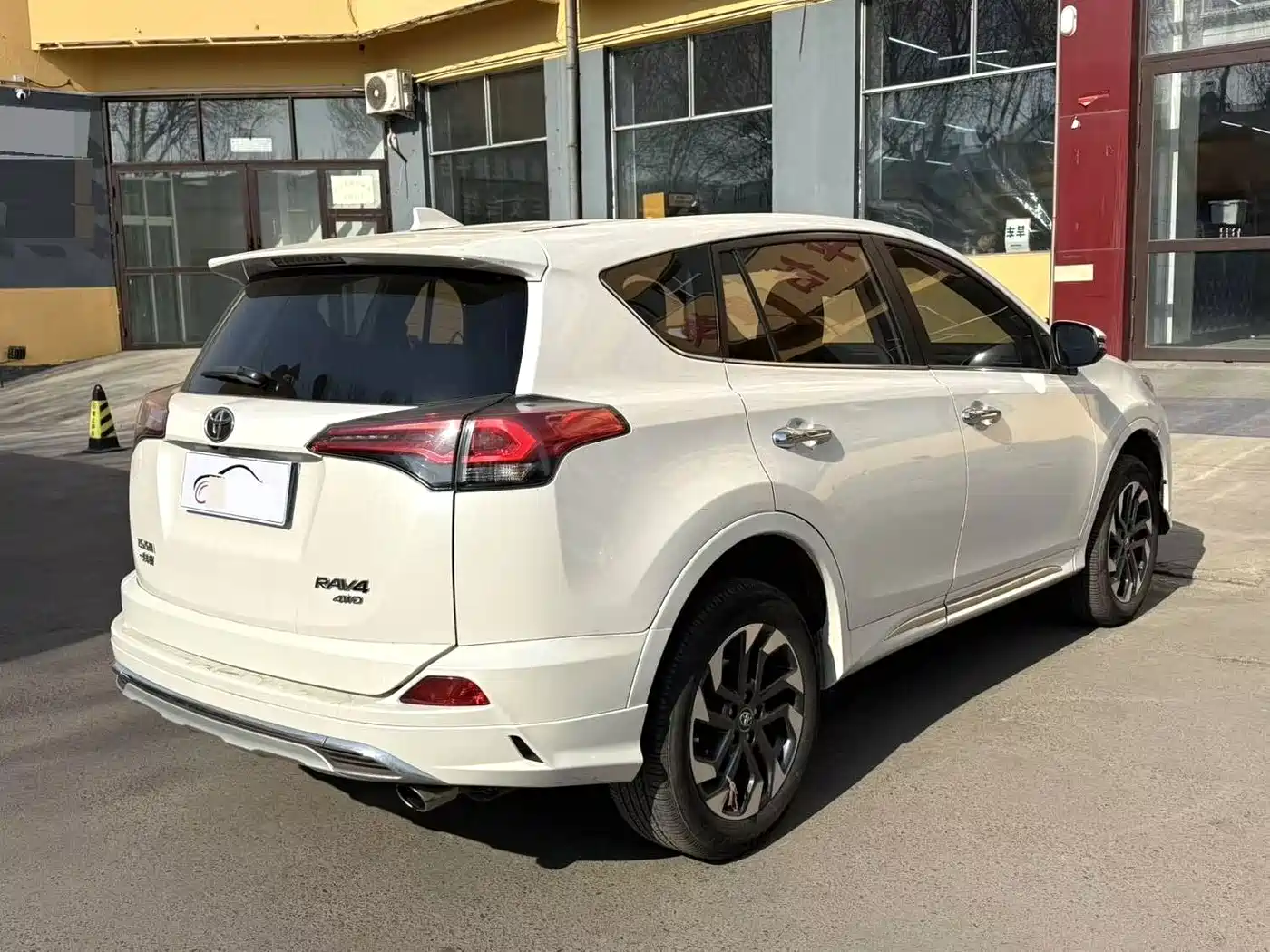 Toyota RAV4 Rongfang 2018 2.5L Automatic 4WD Elite i Edition фото 9