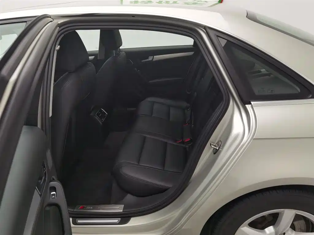 Audi A4L 2016 30 TFSI Collector's Edition Automatic Comfort фото 15