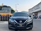 Photo 2 - Nissan Teana