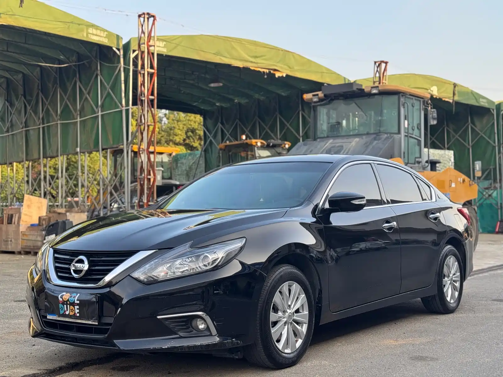 Photo 1 - Nissan Teana