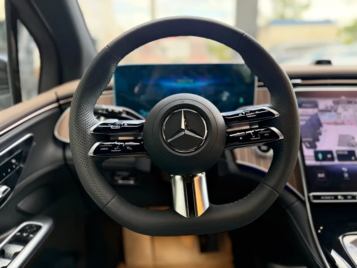 Mercedes-Benz EQE SUV 2024 500 4MATIC Luxury Edition фото 20