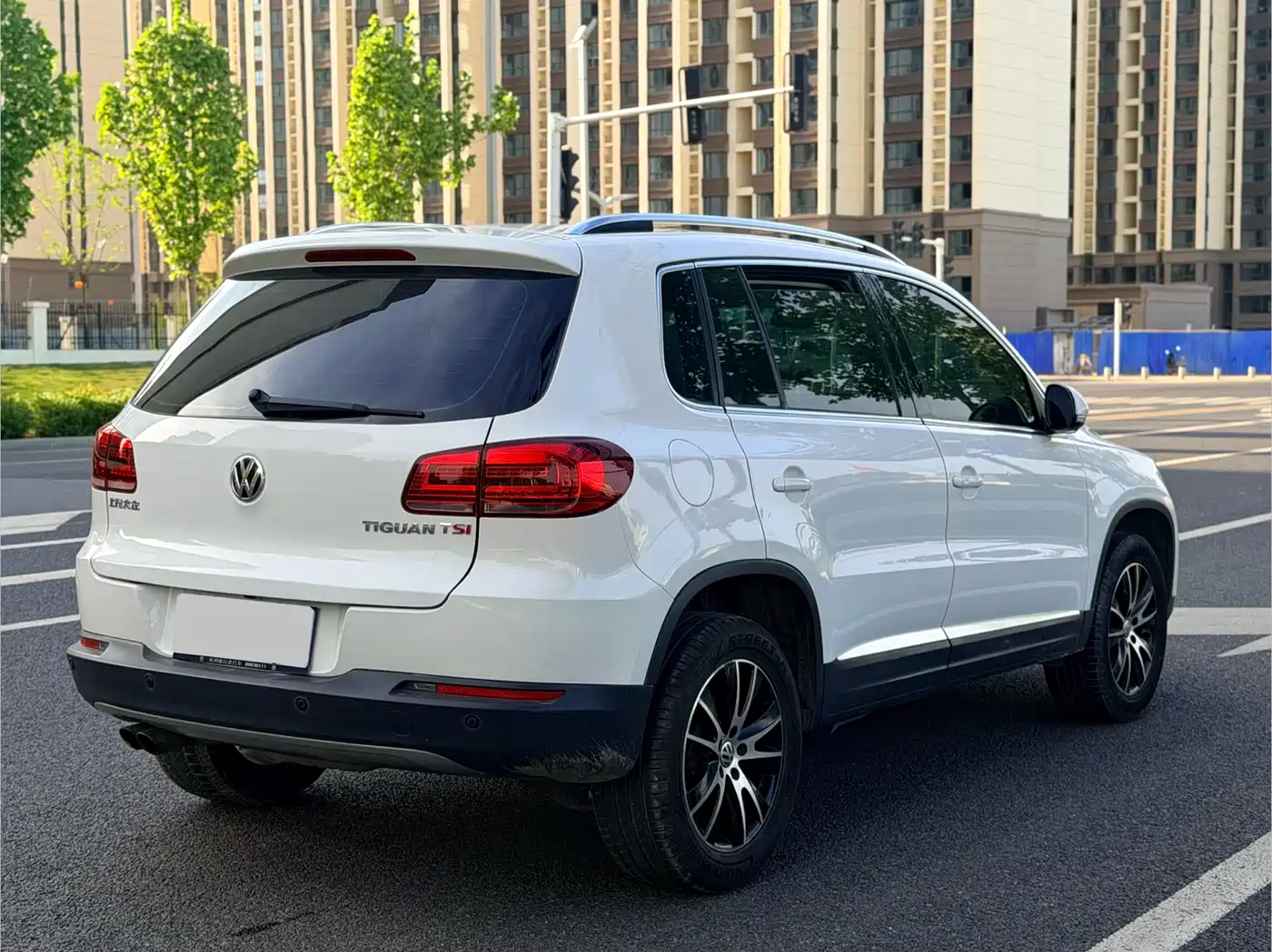 Volkswagen Tiguan 2015 1.8TSI Automatic 2WD Highline фото 9