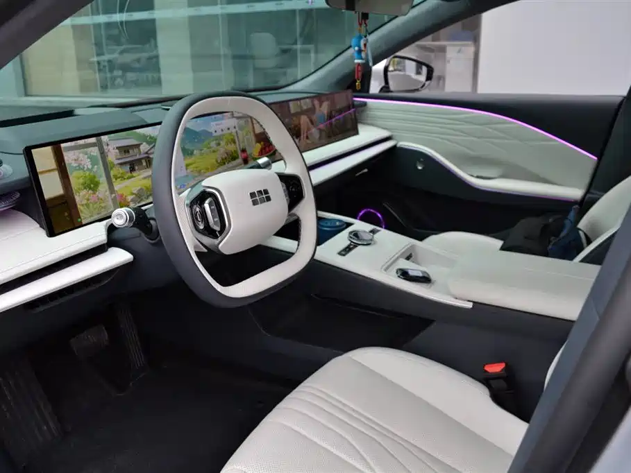 GEELY GALAXY GALAXY E8