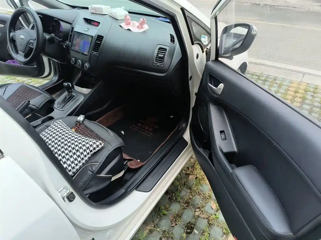 Kia K3 2013 1.6L Automatic GLS фото 19