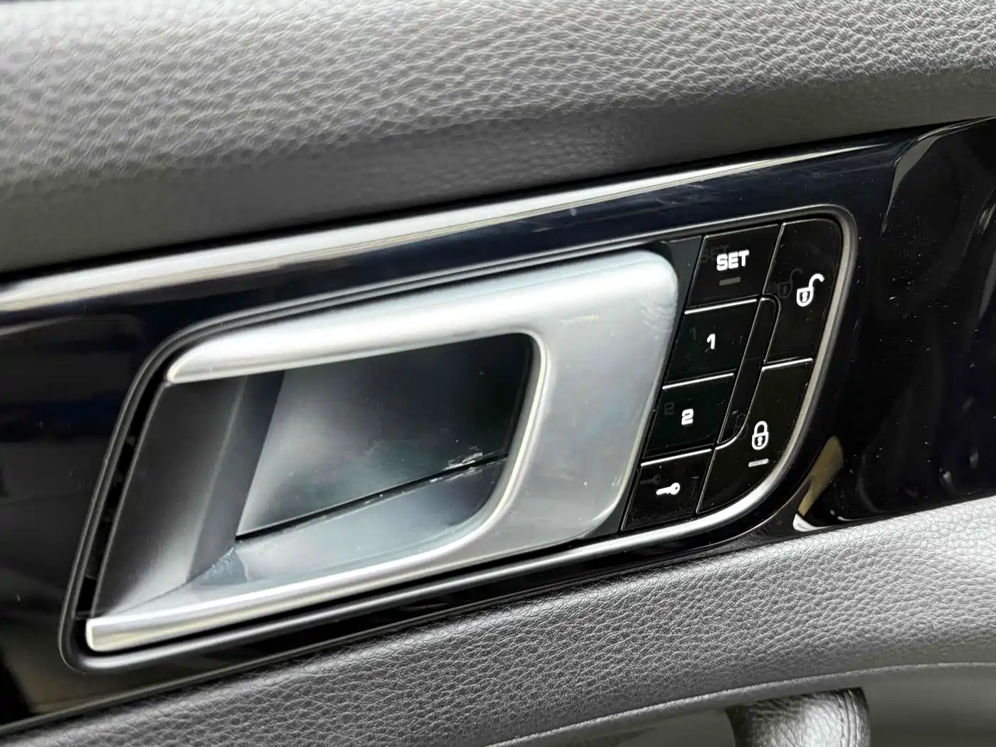 Porsche Panamera 2017 Panamera 3.0T фото 23