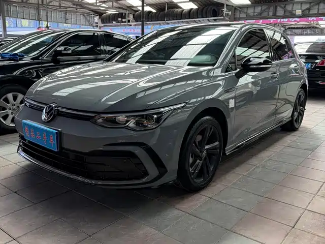 Volkswagen Golf 280TSI DSG R-Line