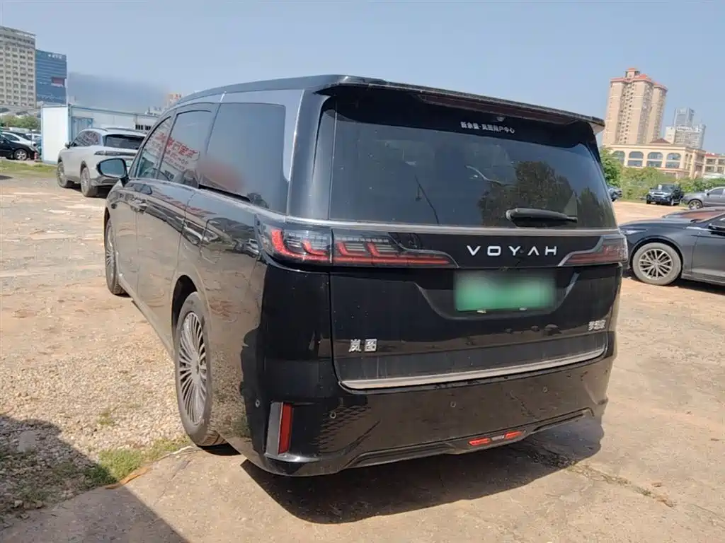 Voyah Auto Voyah Dreamer 2025 Model PHEV 4WD Premium QianKun Edition фото 5