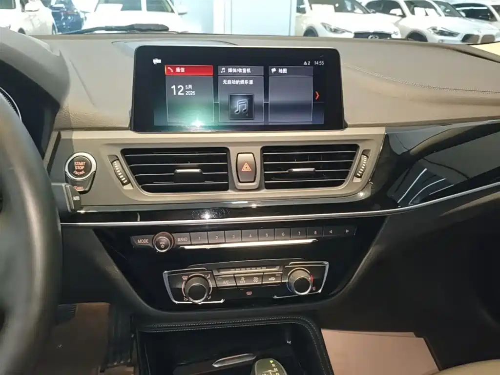 BMW 1 Series 2019 118i M Sport Package фото 13