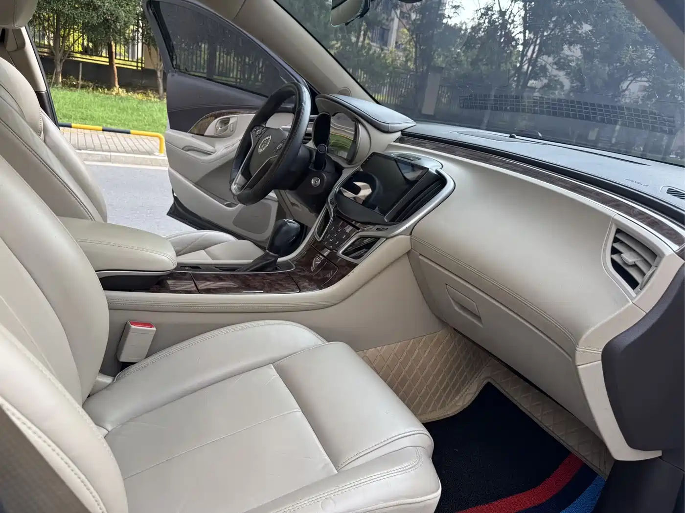 Buick LaCrosse 2013 2.0T SIDI Technology фото 7
