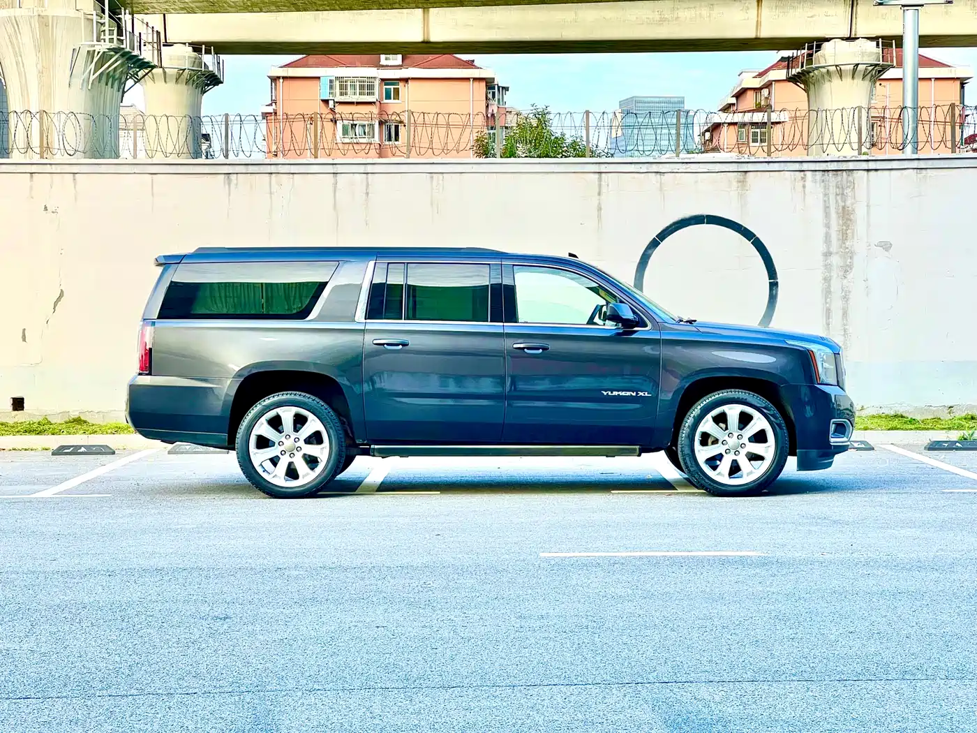Daolangge GMC Yukon 2016 Model 5.3L XL Luxury Premium Extended 4WD фото 6