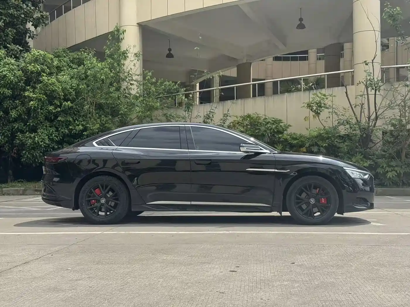 BYD HAN