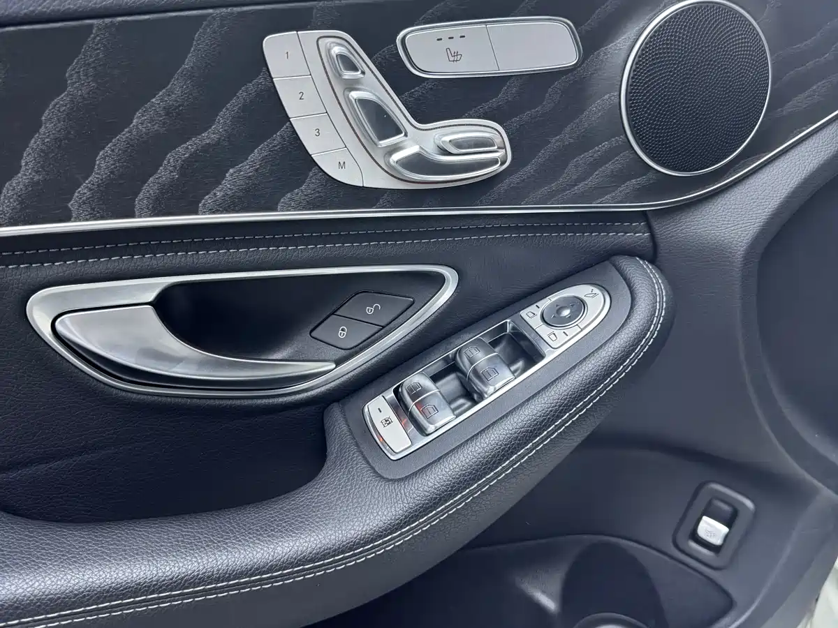 Mercedes-Benz C-Class 2020 Facelift C 260 L Sport фото 4