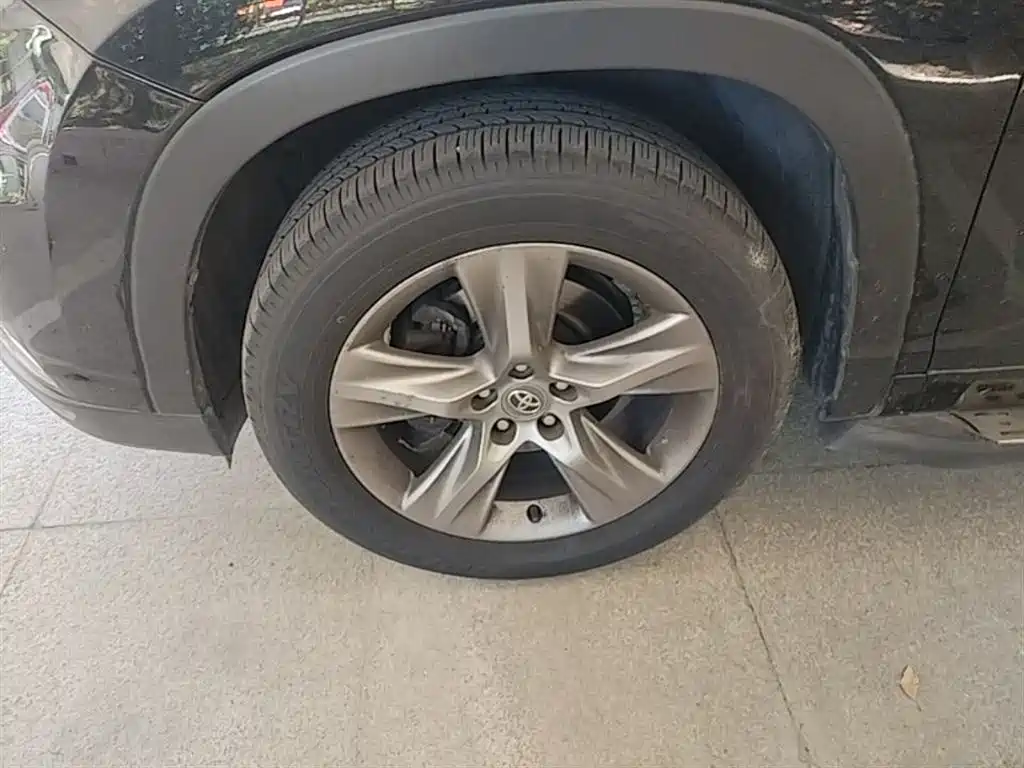 Toyota Highlander 2015 2.0T AWD Luxury Edition 7-seater фото 23