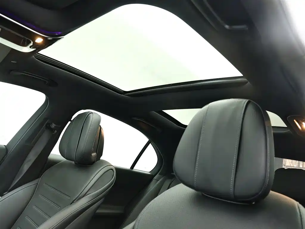 Mercedes-Benz C-Class 2023 Facelift C 260 L Sport Edition фото 17