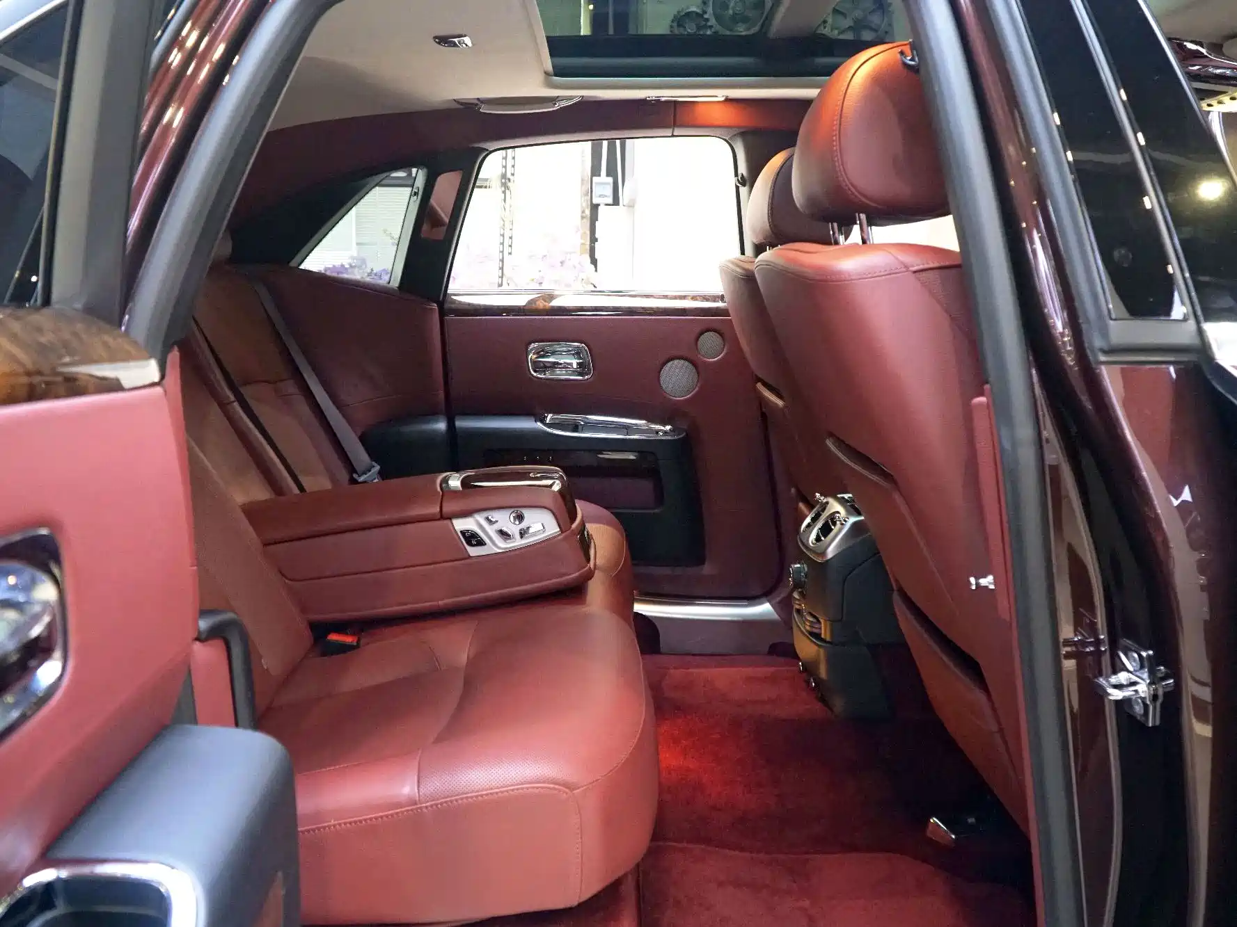 Фото 5 - Rolls-Royce Ghost