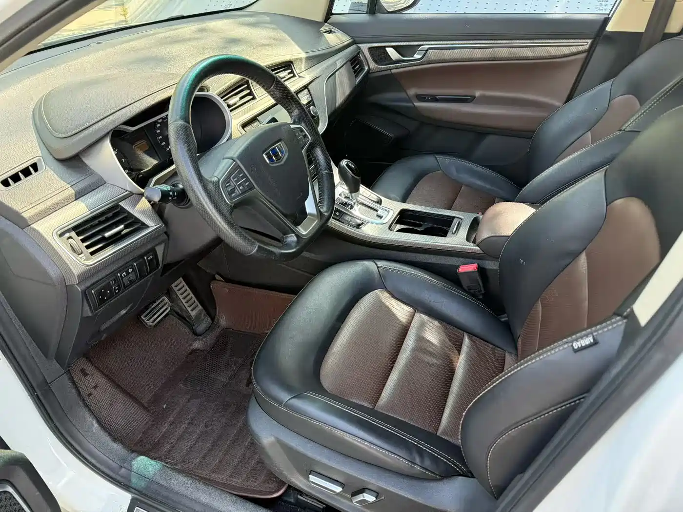 Фото 4 - Geely Emgrand GS