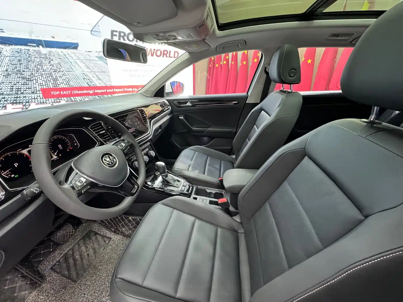 Volkswagen T-ROC 2022 280TSI DSG 2WD Comfort PLUS фото 8