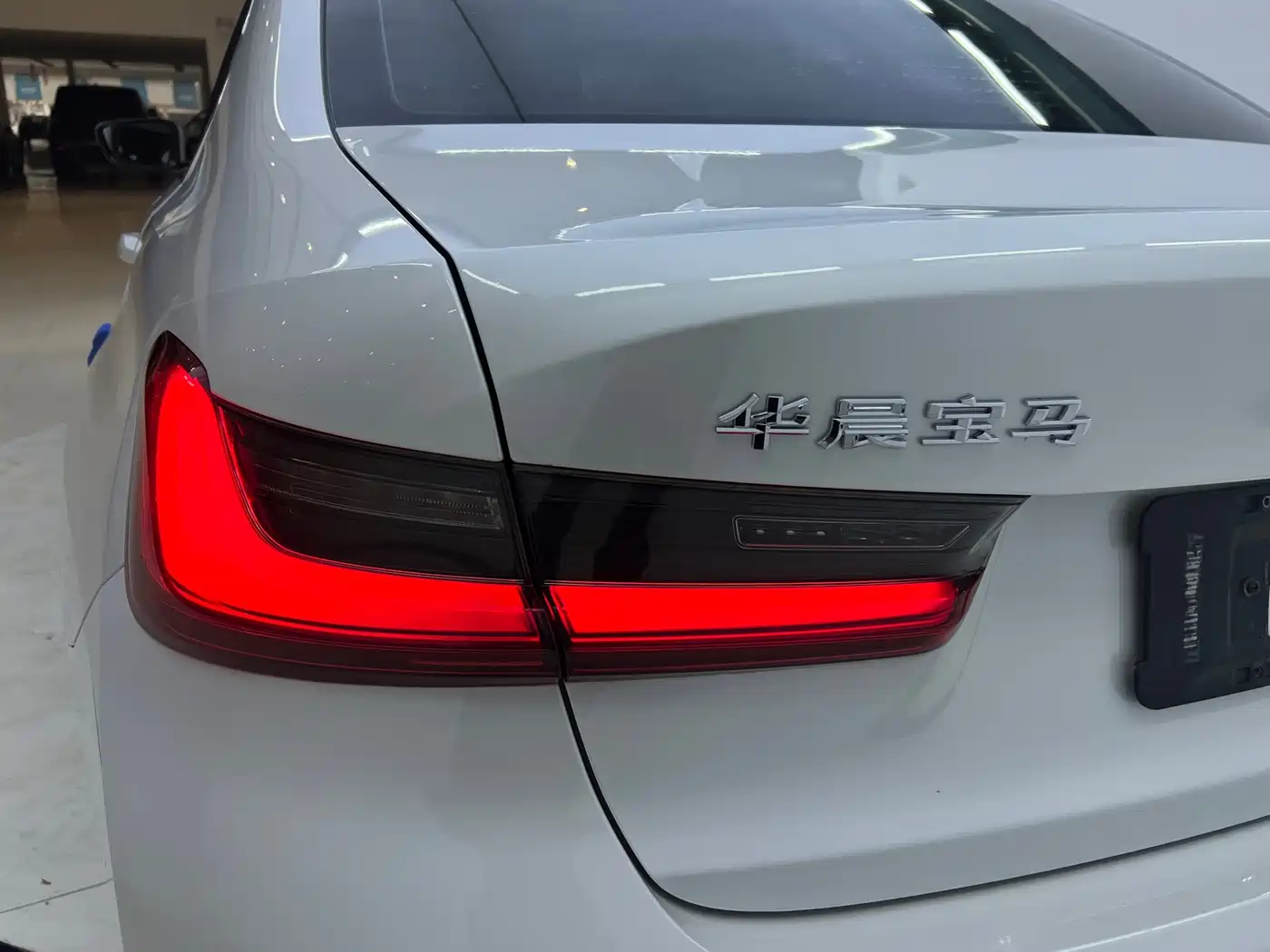 BMW 3 Series 2020 325Li Launch Edition фото 4