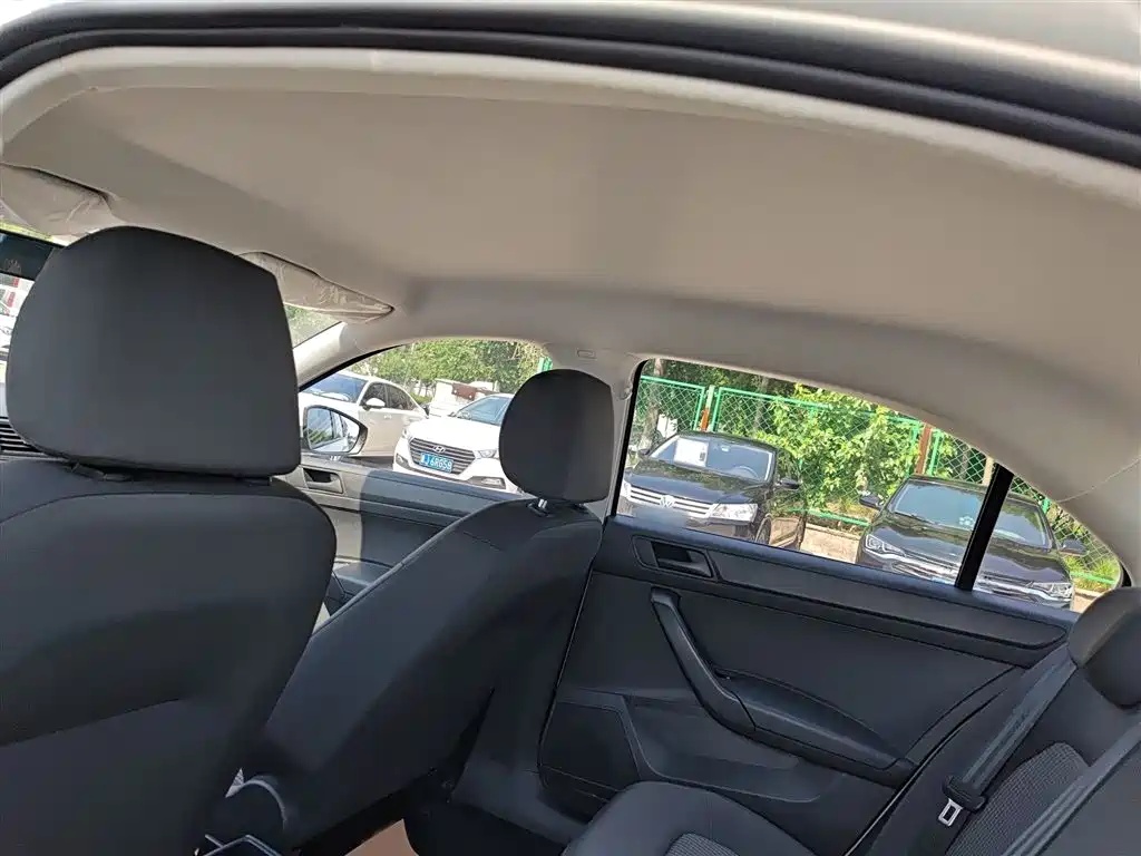 Volkswagen Santana 2021 1.5L Manual Trend Edition фото 13