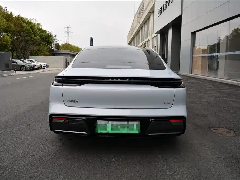 GEELY GALAXY GALAXY E8